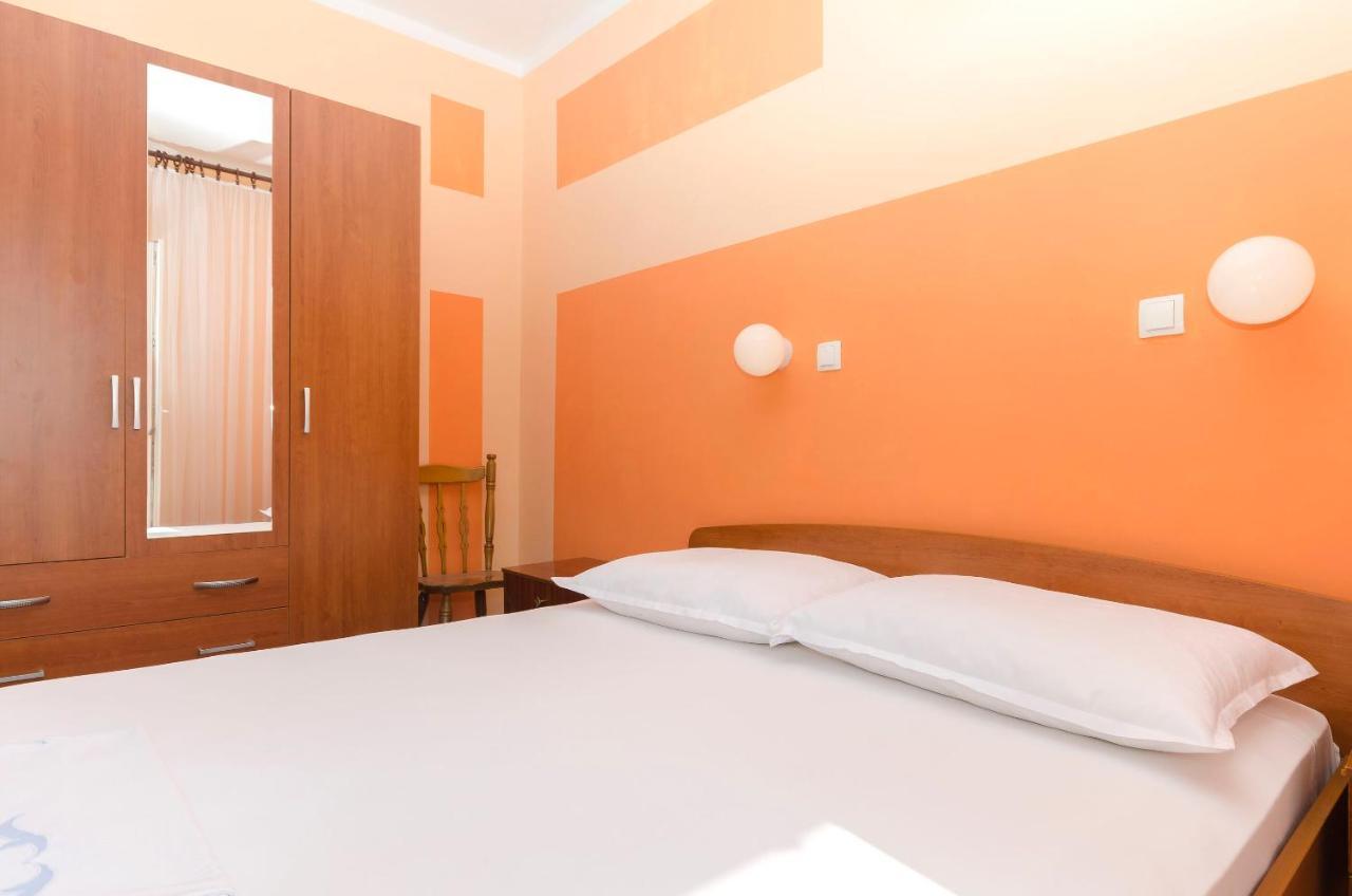 Rooms Dejana Vodice Exterior photo